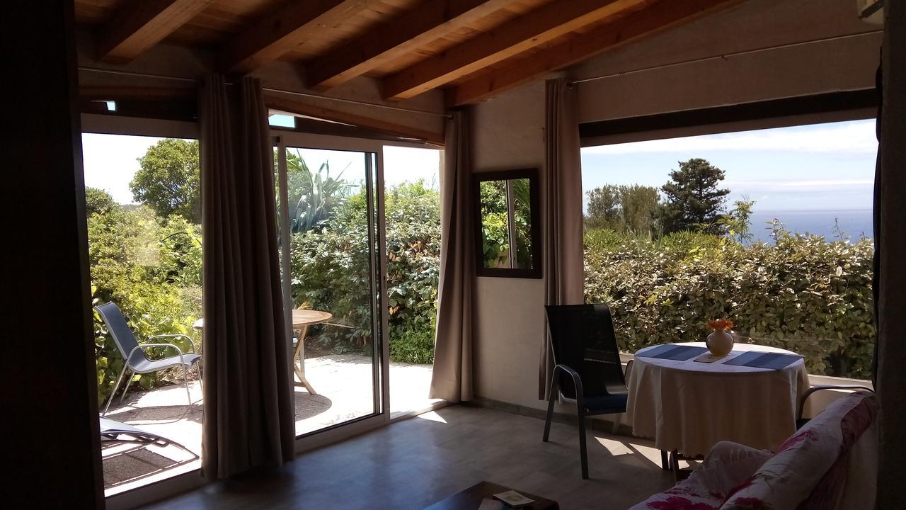 Île du LevantLa Coccinelle公寓式酒店 外观 照片
