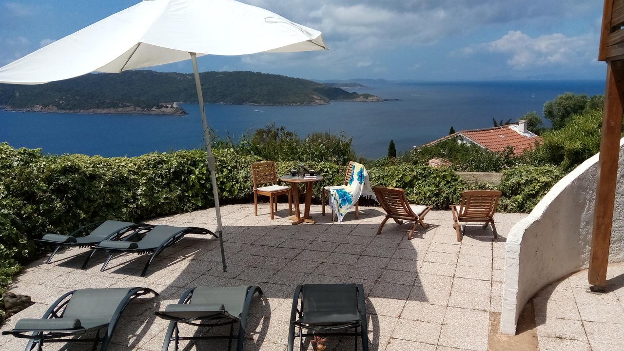 Île du LevantLa Coccinelle公寓式酒店 外观 照片
